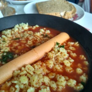 Wegańska zupa pomidorowa