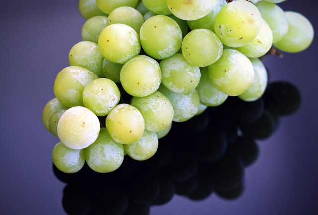 Mrożone winogrona – czyli zdrowa, letnia przekąska